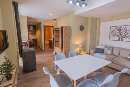 לה מולינה Apartament El Cabirol מראה חיצוני תמונה
